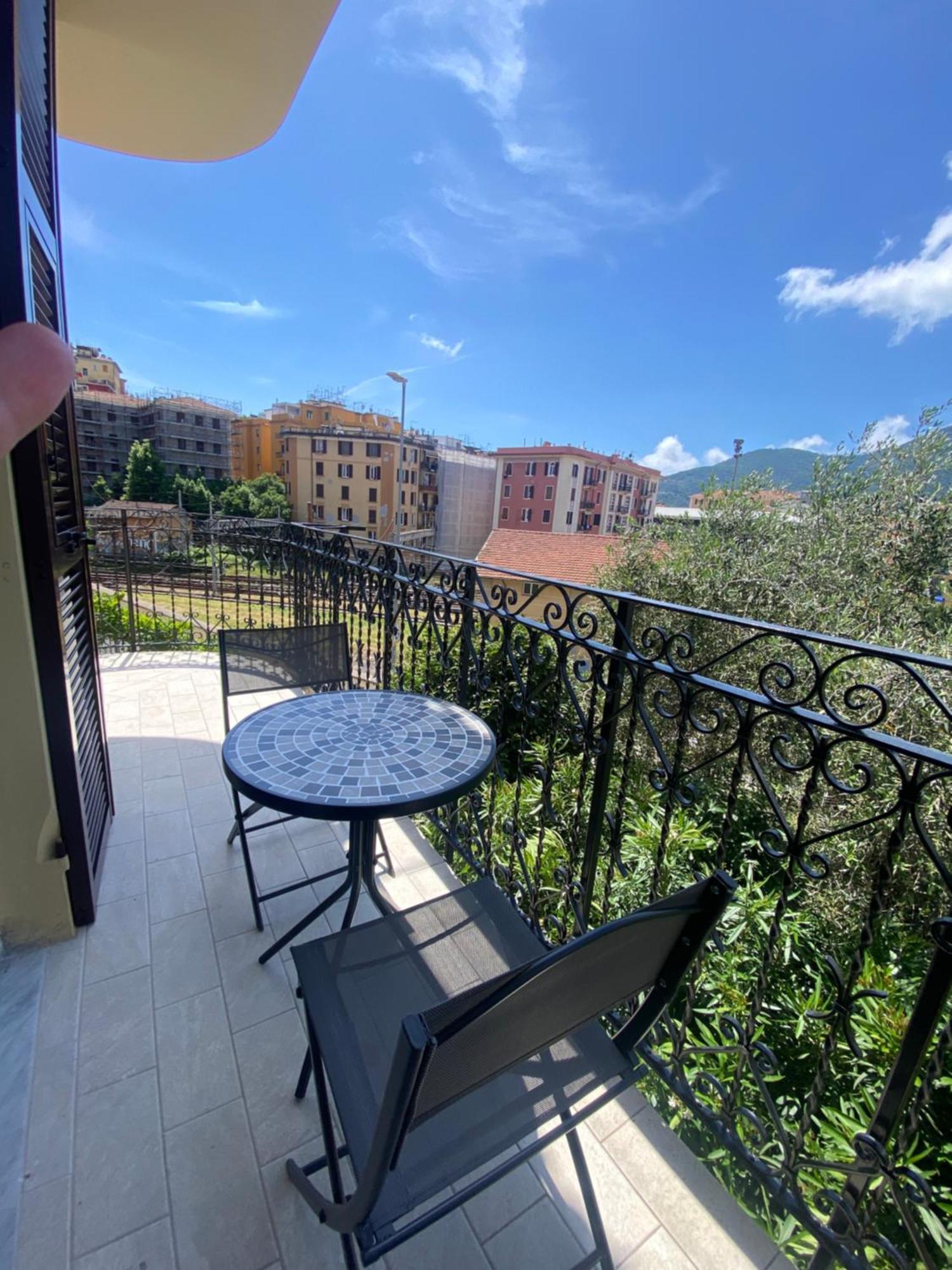 La Casa Della Stazione Apartment La Spezia Bagian luar foto